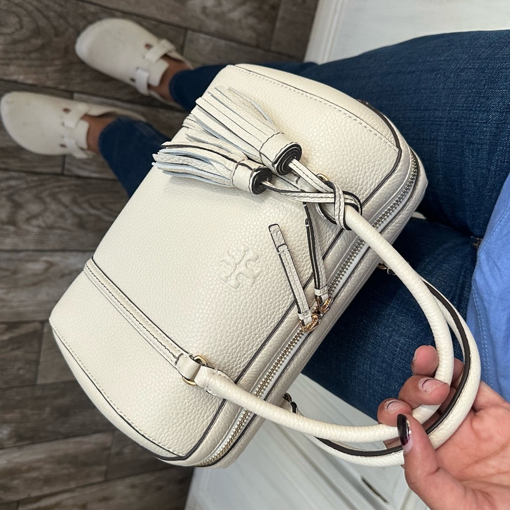 Brand new Tory Burch Thea small satchel new ivory - Picture 9 of 11